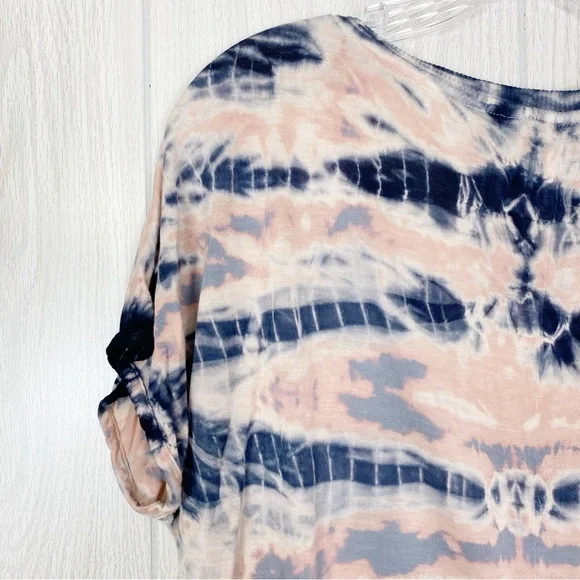 Young Fabulous & Broke | Pink & Navy Blue Tie Dye V-Neck Short Sleeve Size Large - Picture 11 of 12